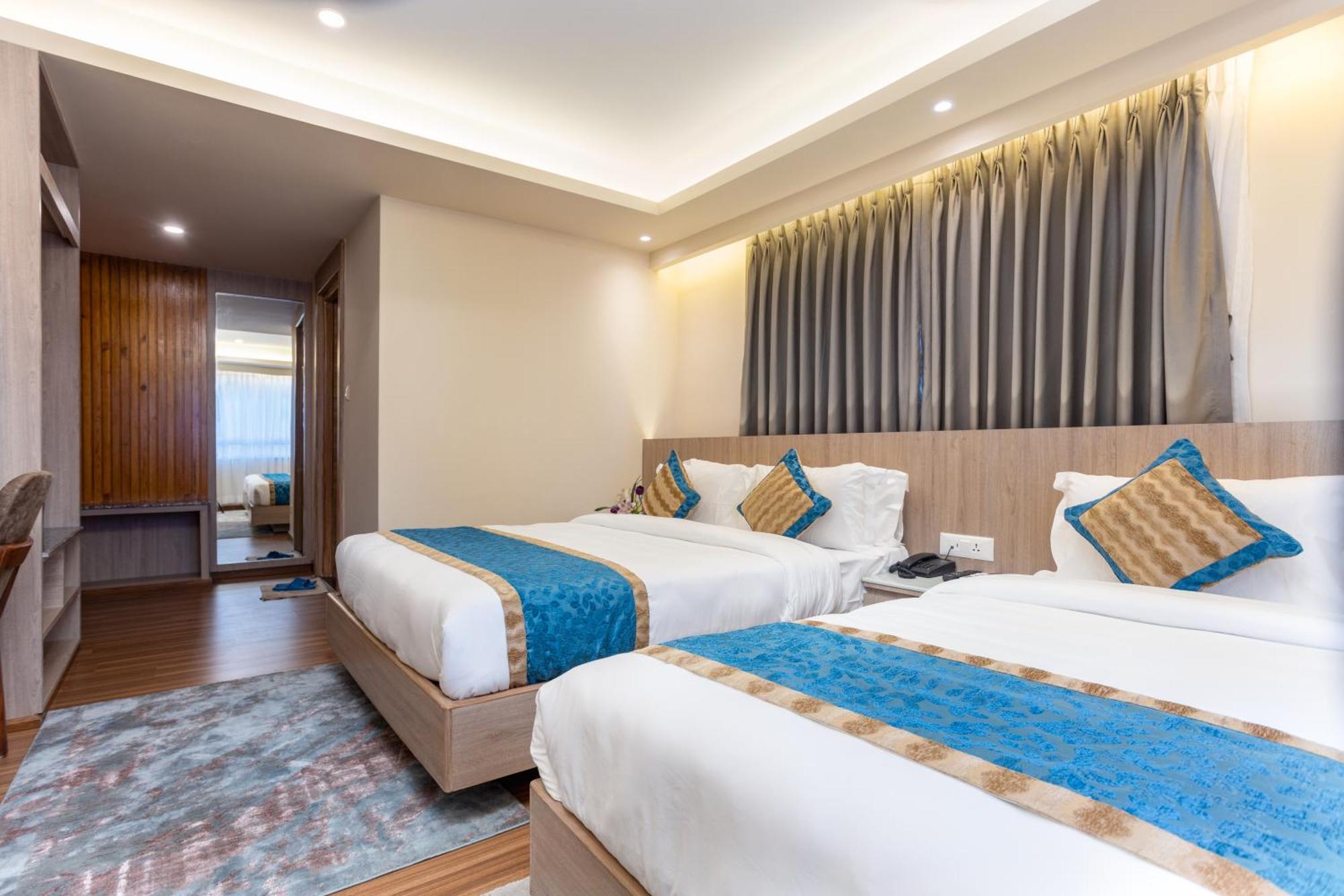 Shuvatara Suites & Spa, Thamel Catmandu Exterior foto