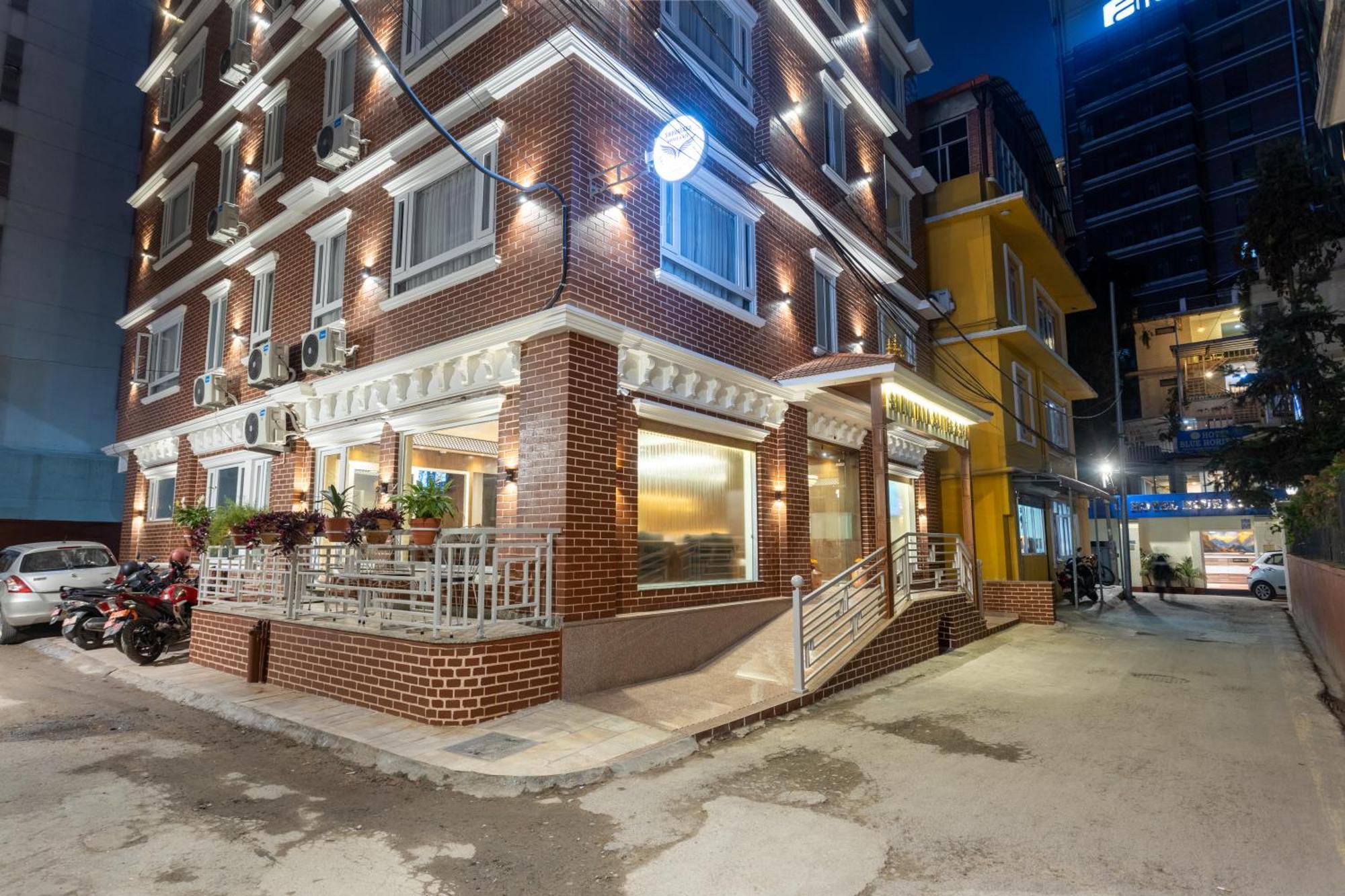 Shuvatara Suites & Spa, Thamel Catmandu Exterior foto