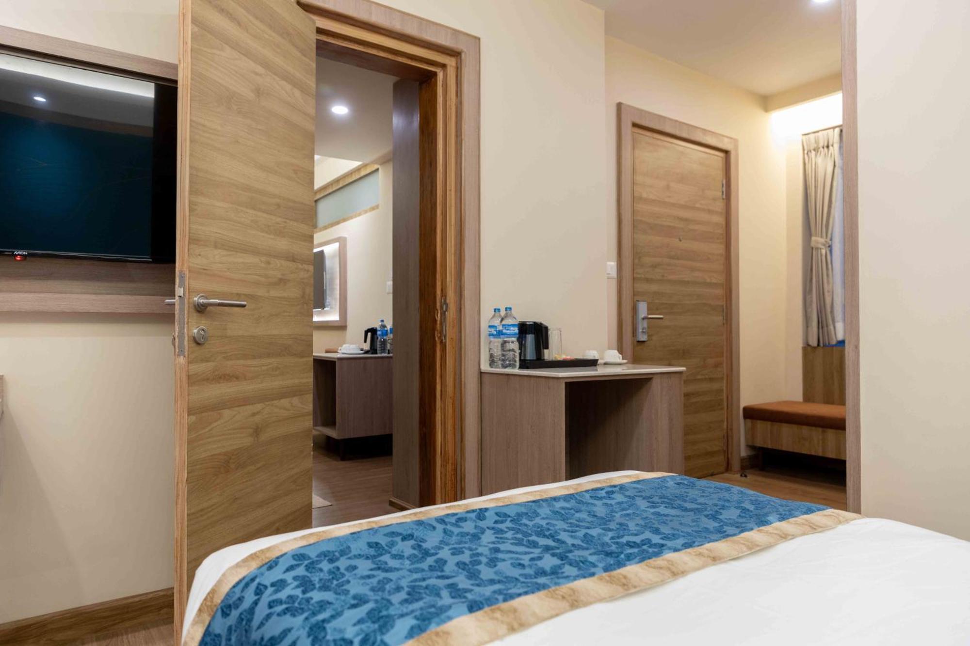 Shuvatara Suites & Spa, Thamel Catmandu Exterior foto