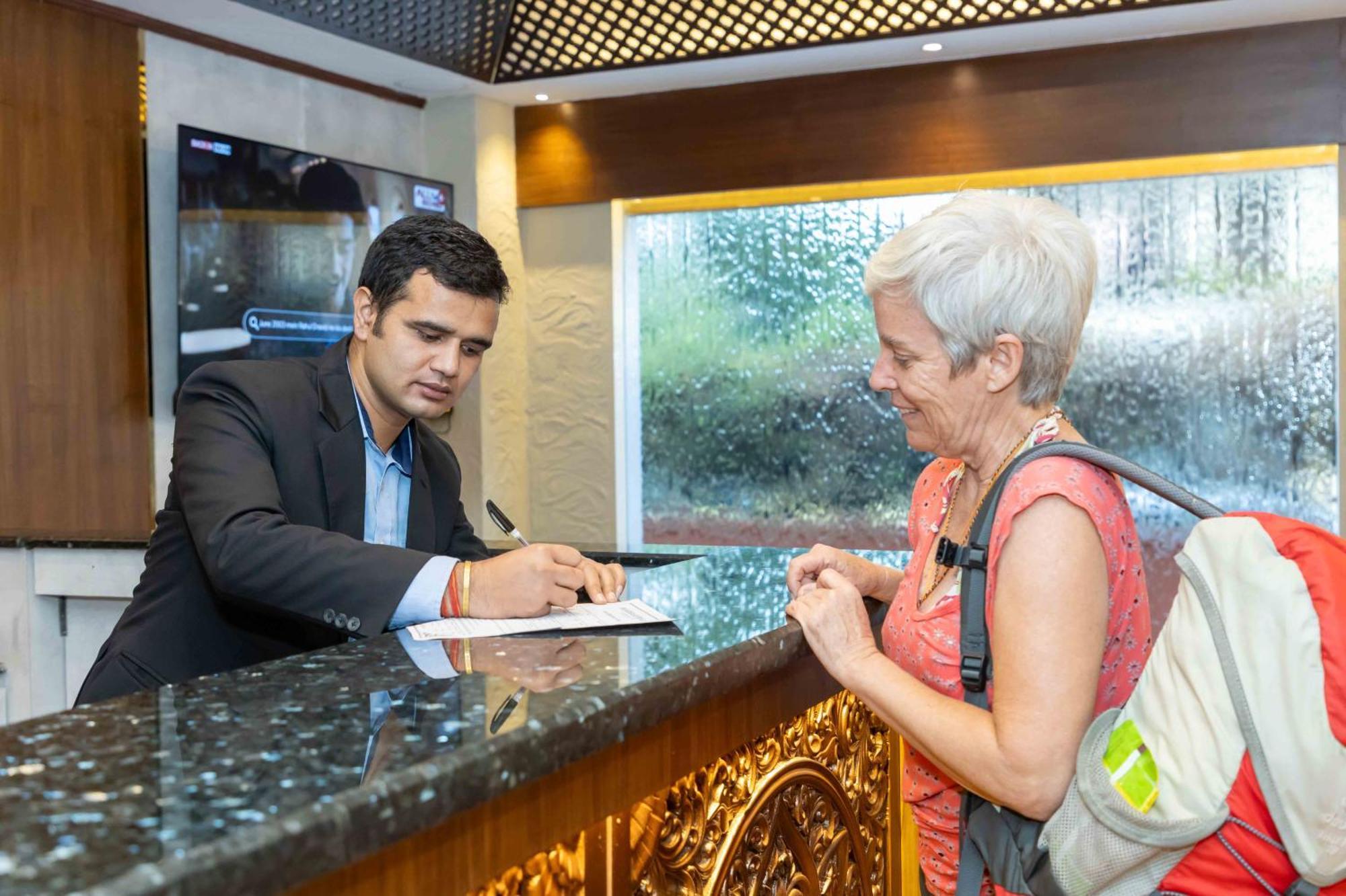 Shuvatara Suites & Spa, Thamel Catmandu Exterior foto